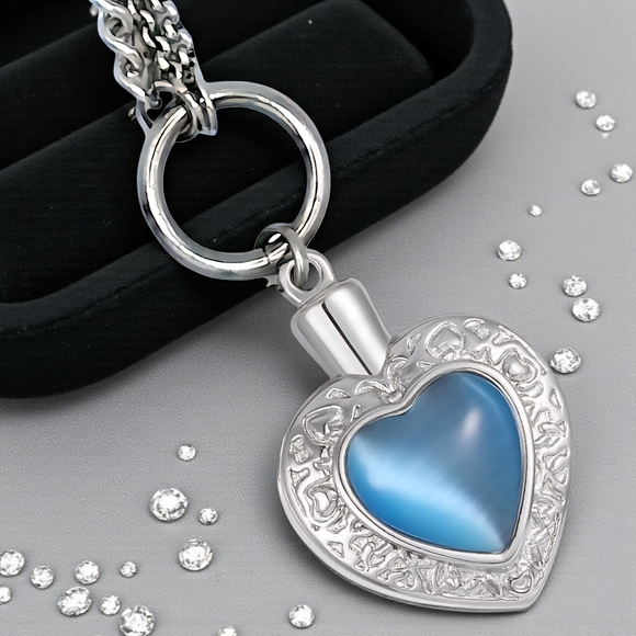 🆕️18K Gold Plated 316L Stainless Steel Blue Crystal Heart Pendant Necklace‎ 💙 - Picture 6 of 11